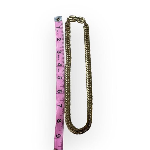 GIVENCHY Signed Necklace Curb Links Double G Clasp Vintage 1980s Designer - Picture 4 of 11